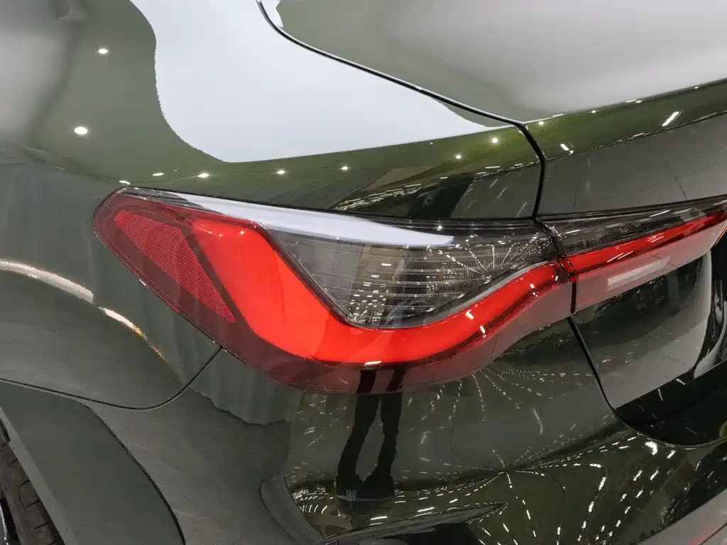 BMW 4 Series — миниатюра 19
