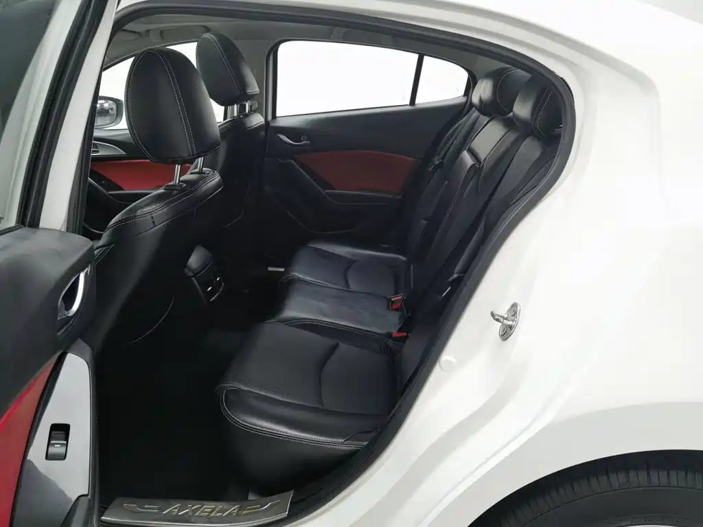 Mazda 3 Axela — миниатюра 15