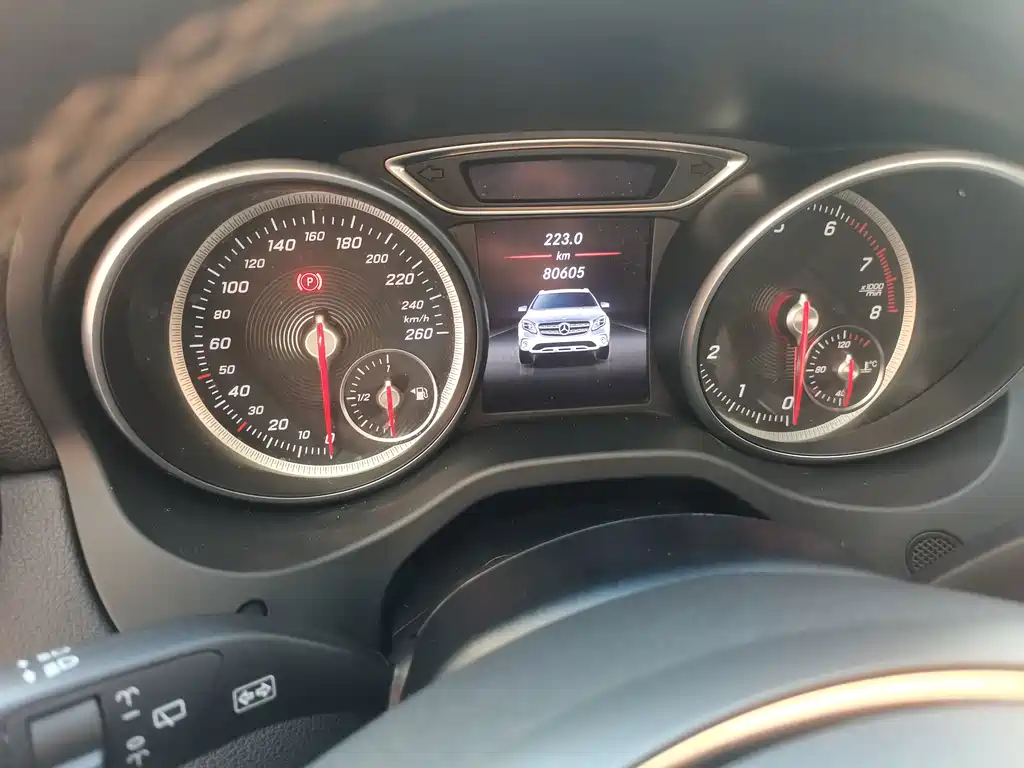 Mercedes-Benz GLA — миниатюра 5