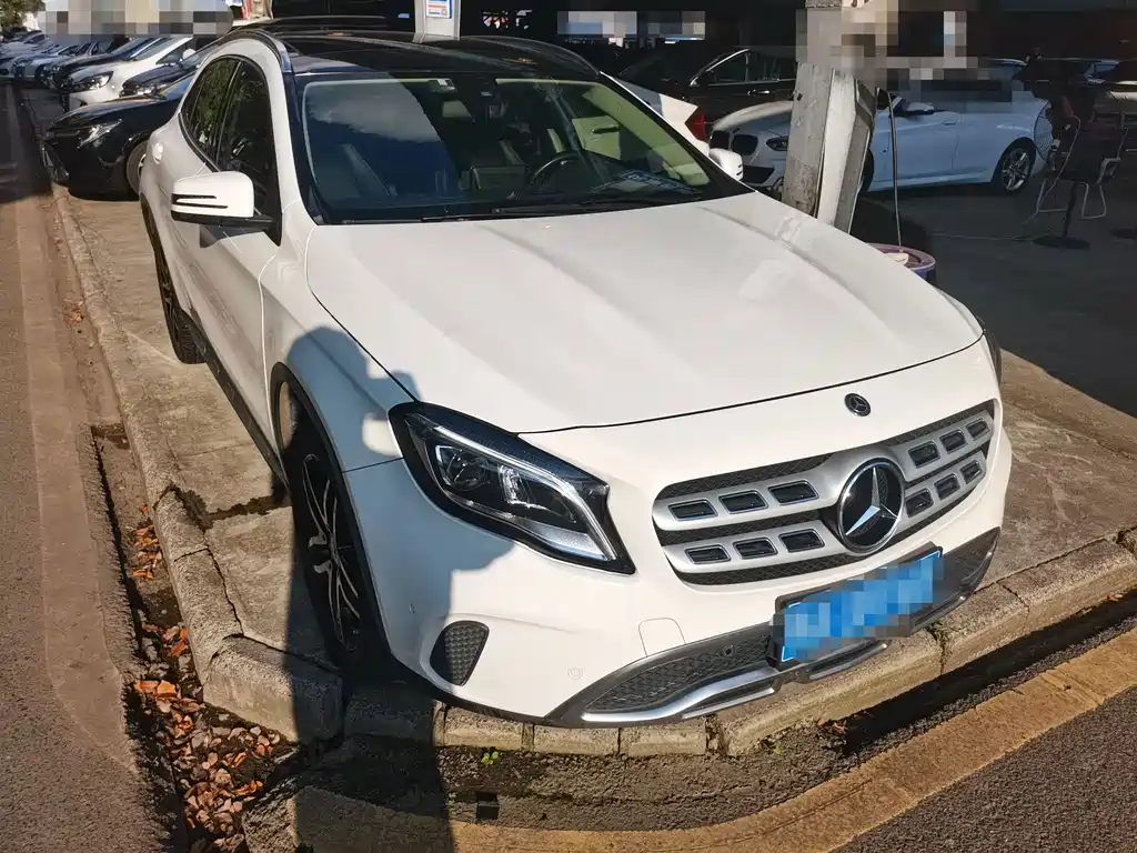 Mercedes-Benz GLA — миниатюра 3