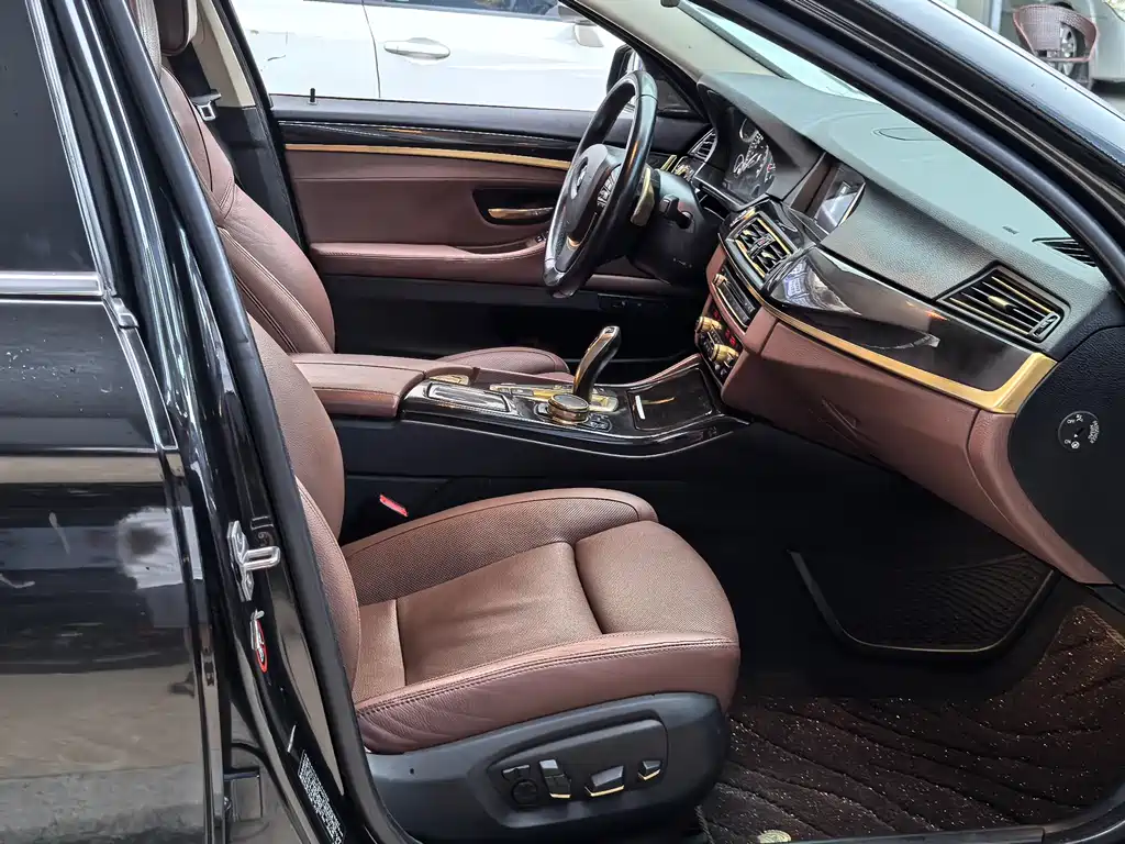 BMW 5 Series 5 2015 535Li Lead