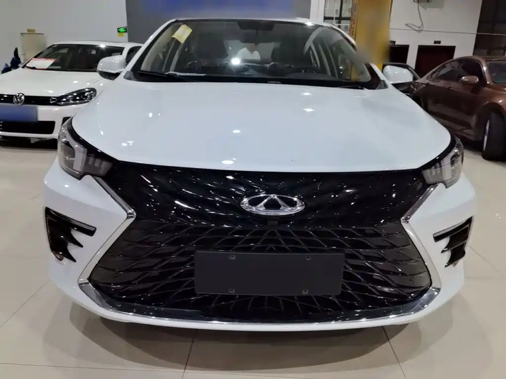 Chery Arrizo 5 PLUS — миниатюра 3