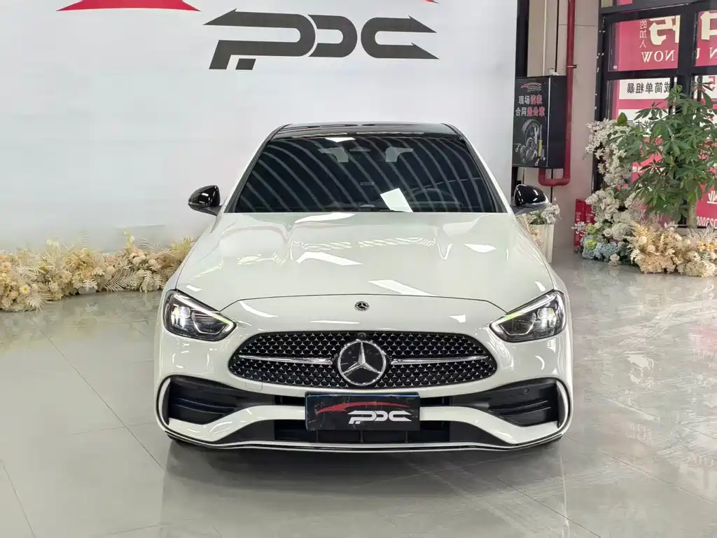 Mercedes-Benz C-Class — миниатюра 3