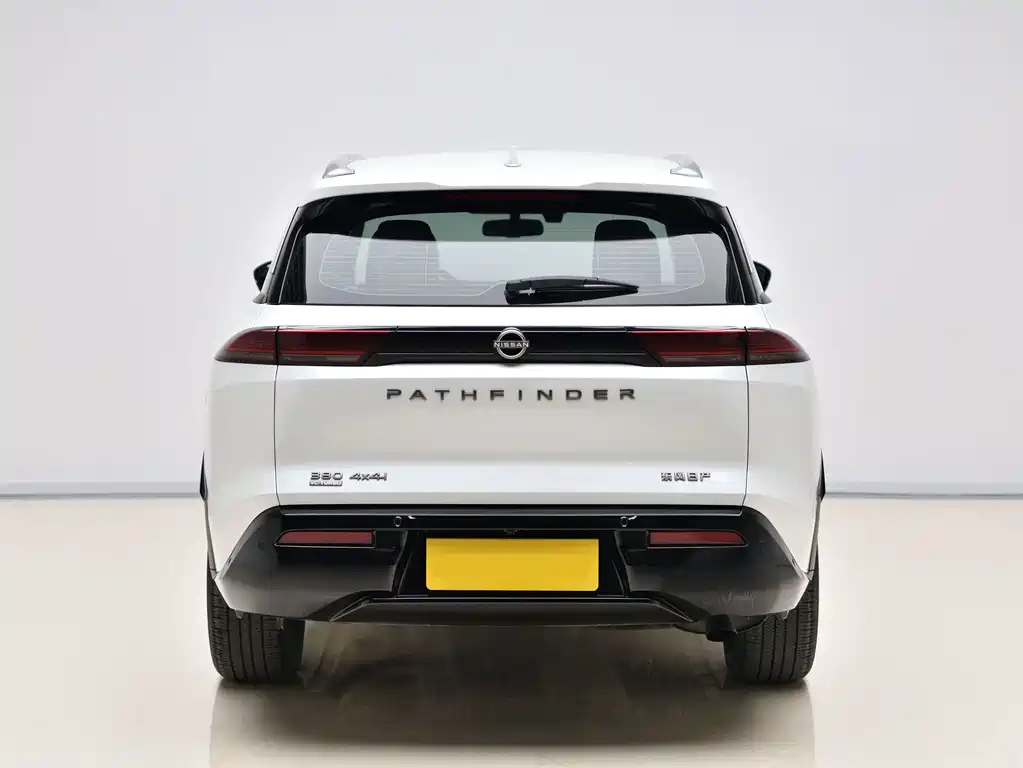 Nissan Teramont — миниатюра 5