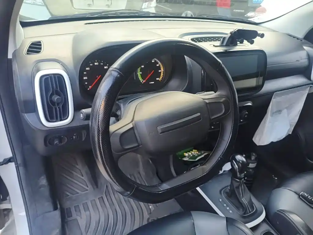 Roewe Clever — миниатюра 11