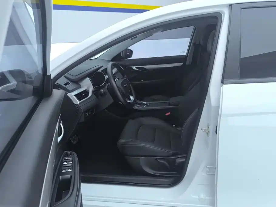 Geely Emgrand — миниатюра 9