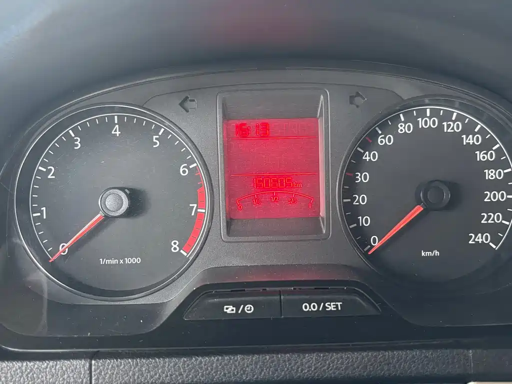 Volkswagen Jetta — миниатюра 13