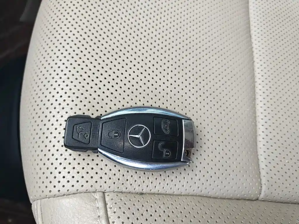 Mercedes-Benz V-Class — миниатюра 12