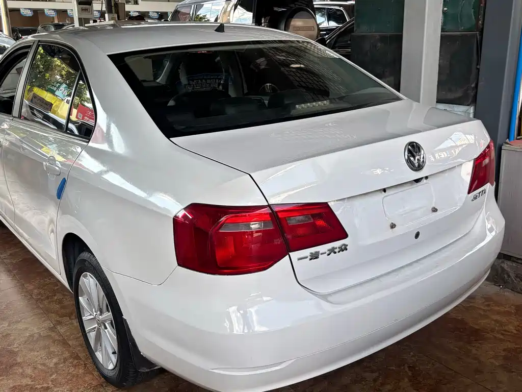 Volkswagen Jetta — миниатюра 18