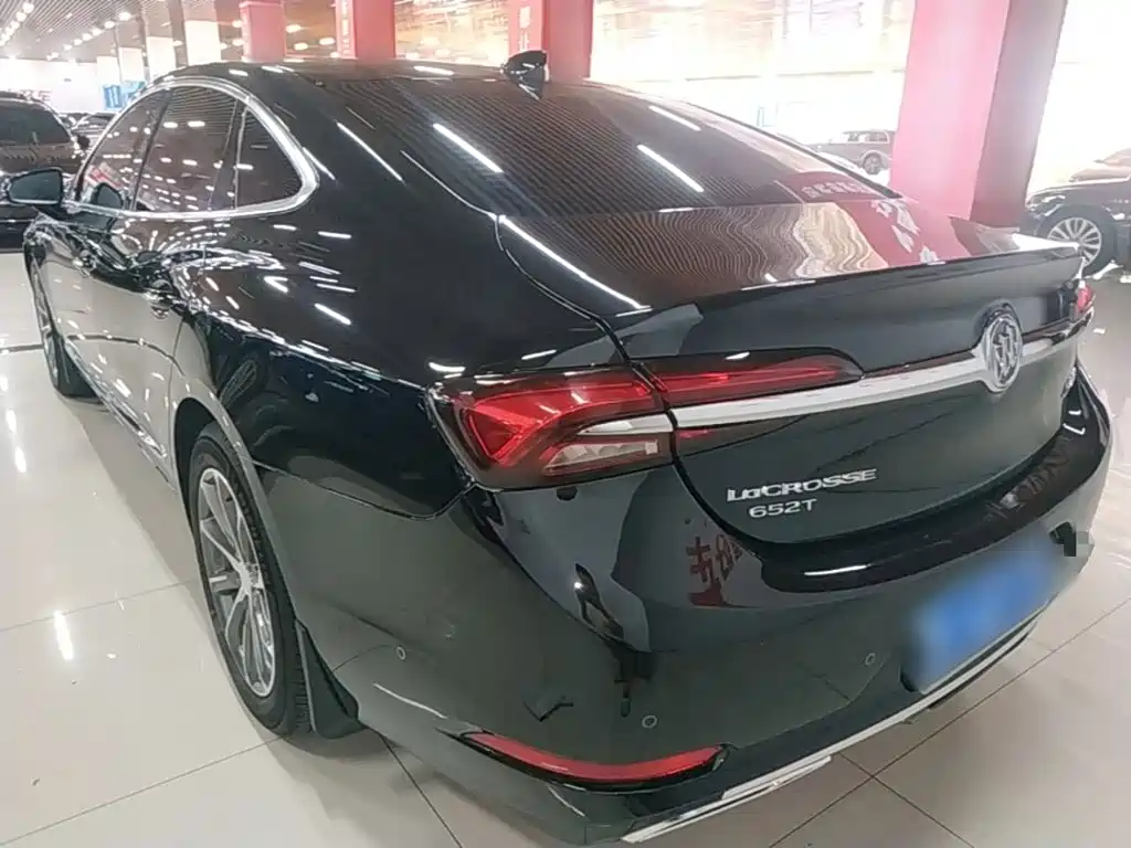 Buick LaCrosse — миниатюра 5