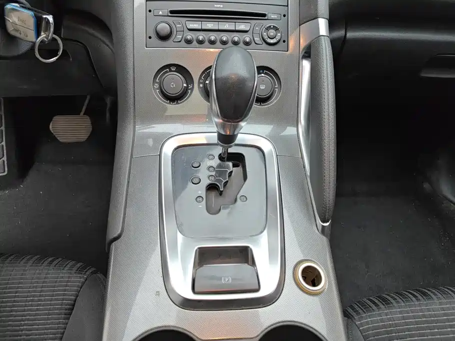 Peugeot 3008 — миниатюра 16
