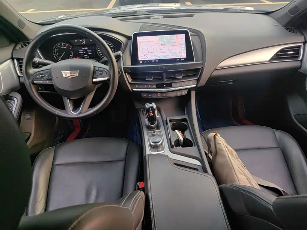 Cadillac CT5 — миниатюра 10