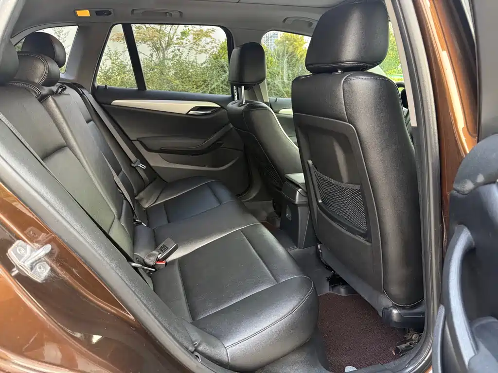 BMW X1 — миниатюра 11