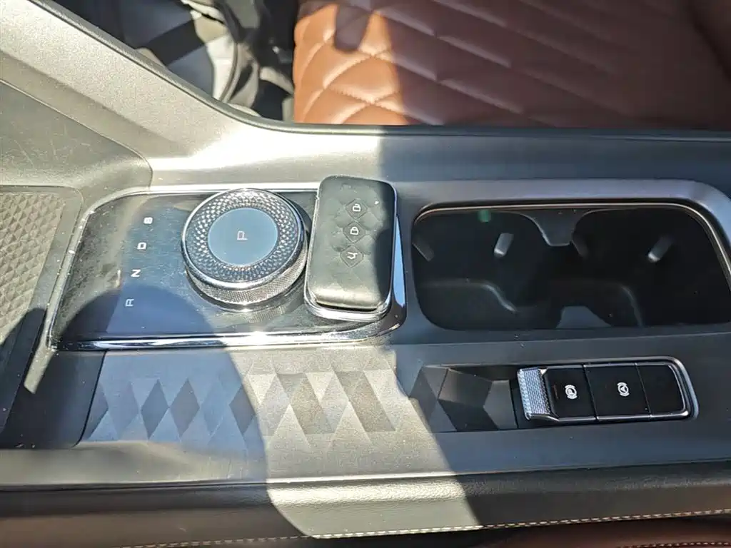 Wuling Xingyun — миниатюра 9