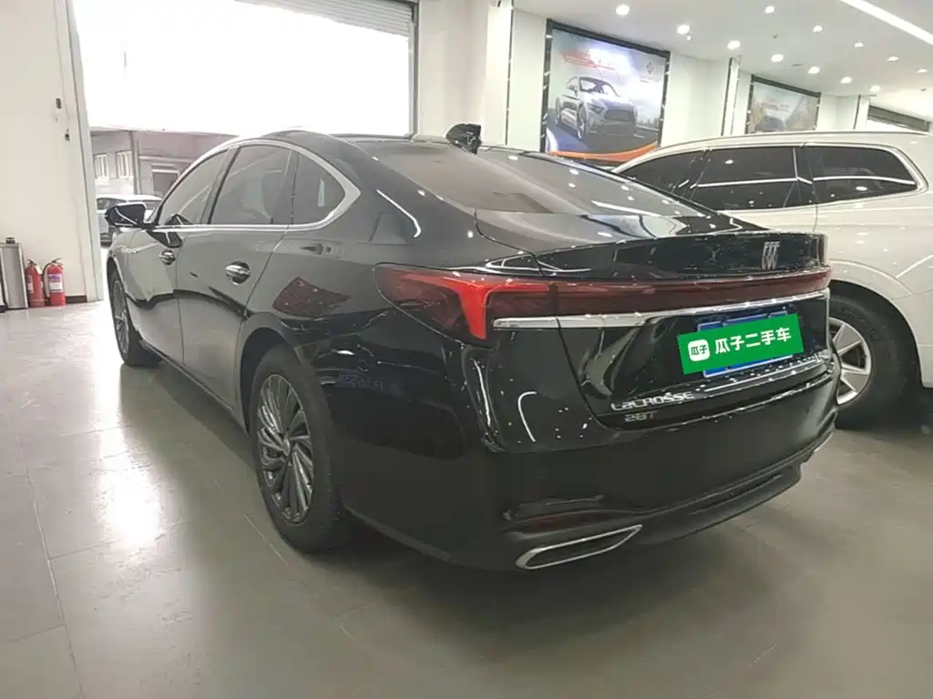 Buick LaCrosse — миниатюра 5