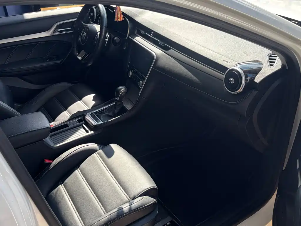 MG MG6 — миниатюра 13