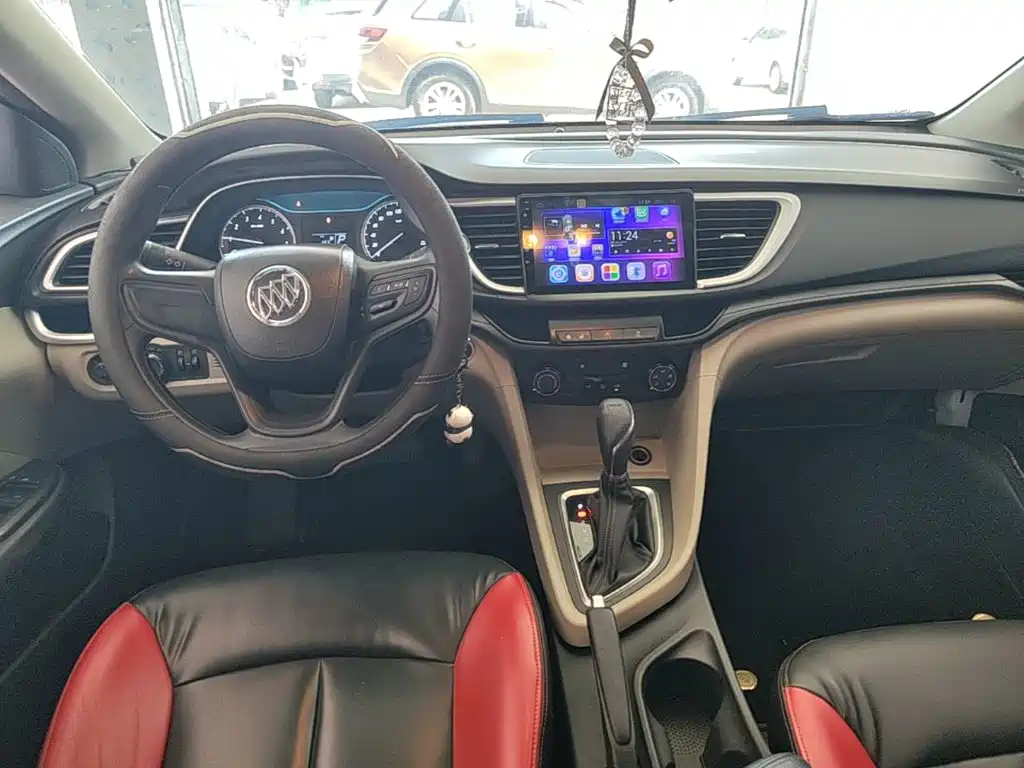 Buick Excelle — миниатюра 10