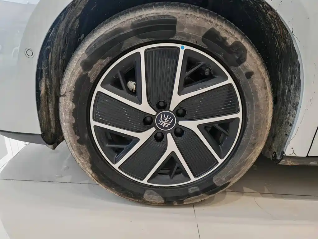 BYD Qin L — миниатюра 14
