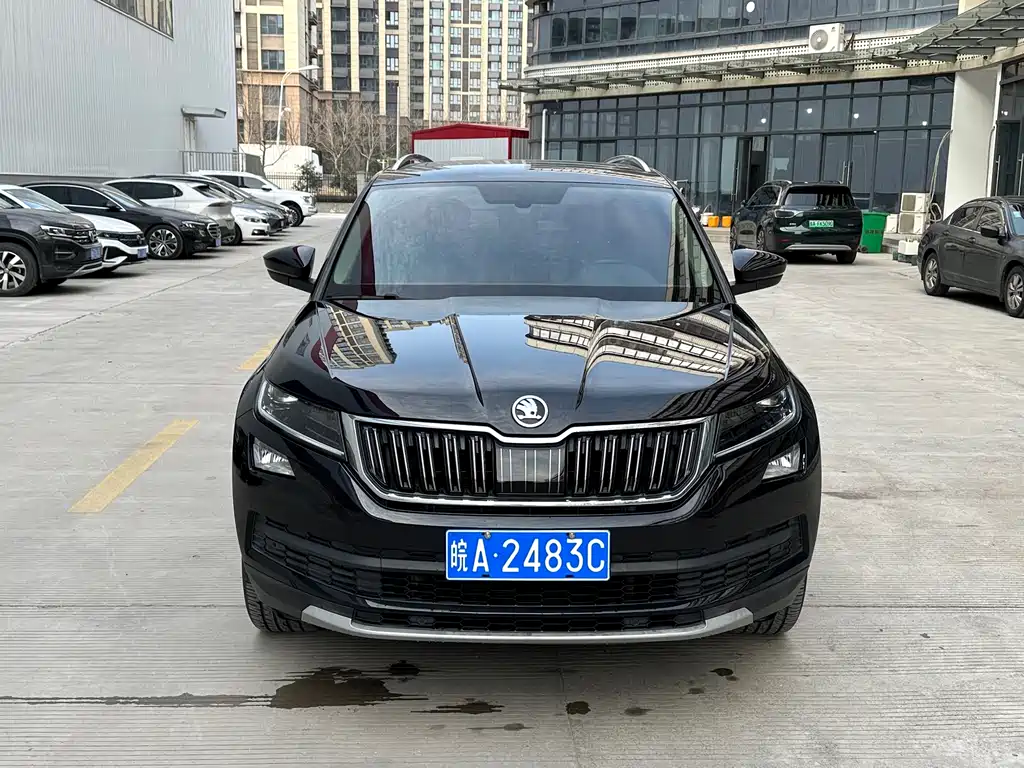 Skoda Kodiaq 2018 TSI380 7 мест Flagship