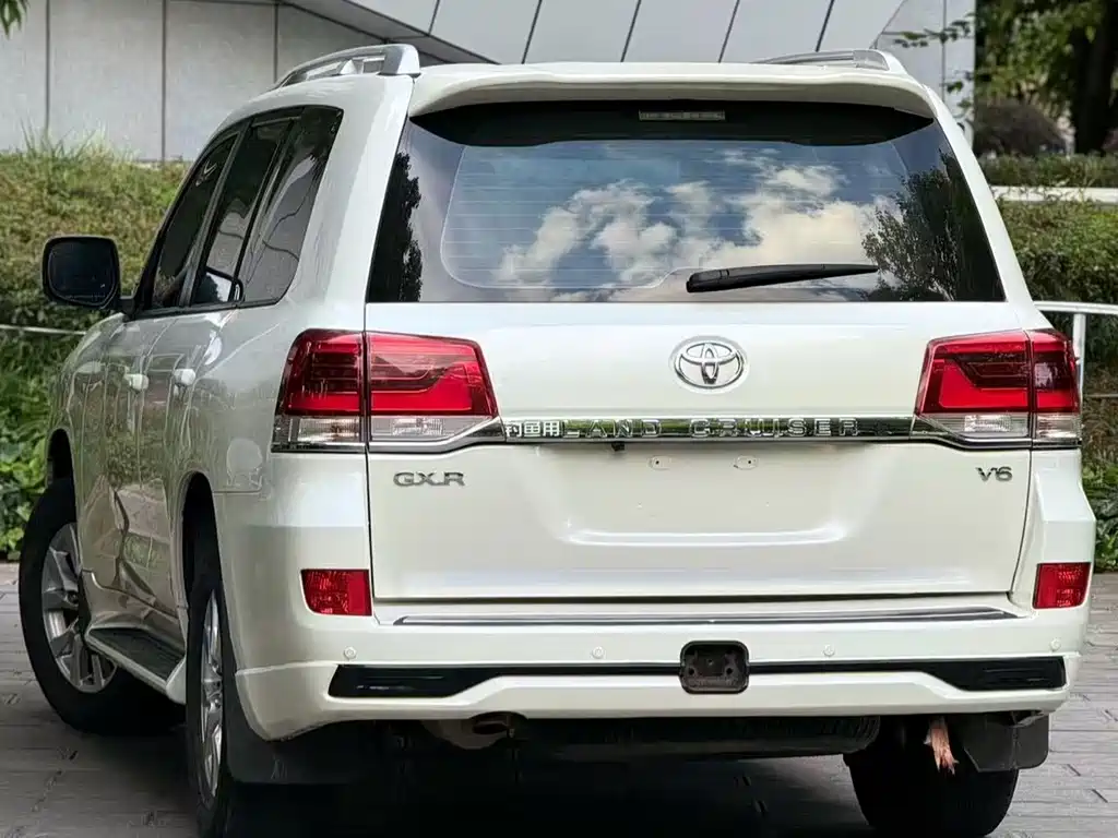 Toyota Land Cruiser — миниатюра 7