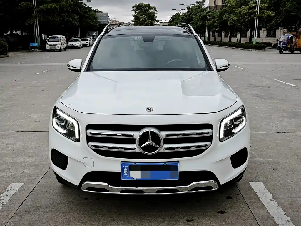 Mercedes-Benz GLB — миниатюра 2