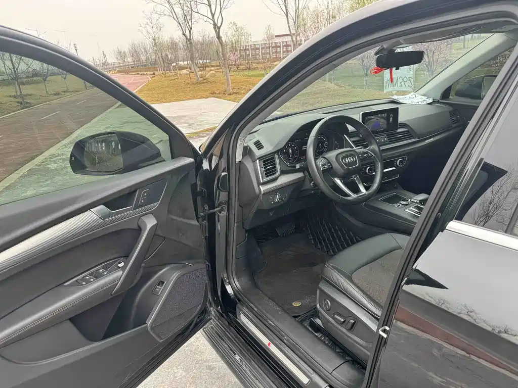 Audi Q5L 2018 45 TFSI Premium Fashion V