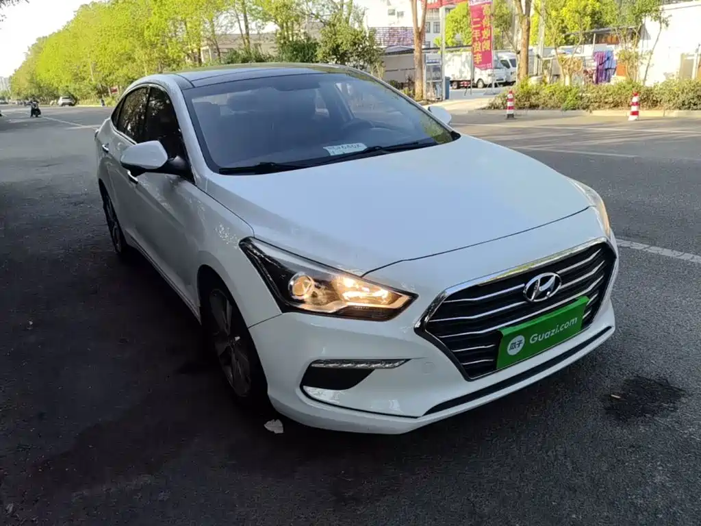 Hyundai Mistra — миниатюра 4
