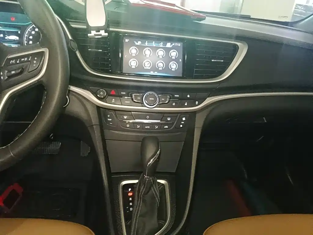Buick Excelle — миниатюра 13