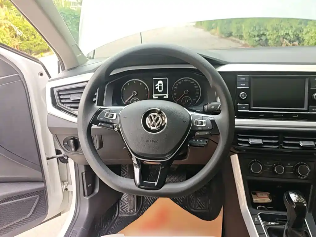 Volkswagen Polo — миниатюра 11