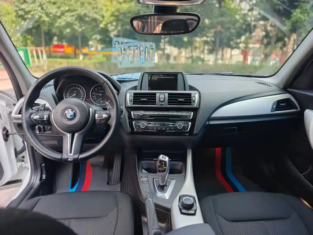BMW 1 Series (Import) — миниатюра 7