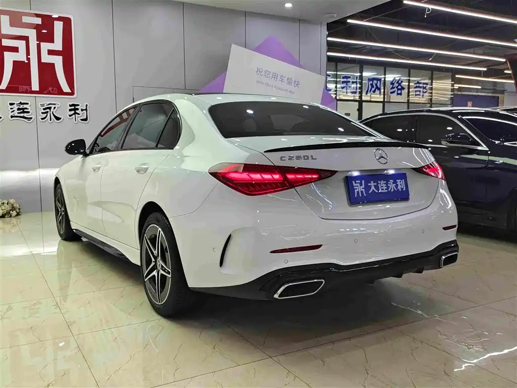 Mercedes-Benz C-Class — миниатюра 4