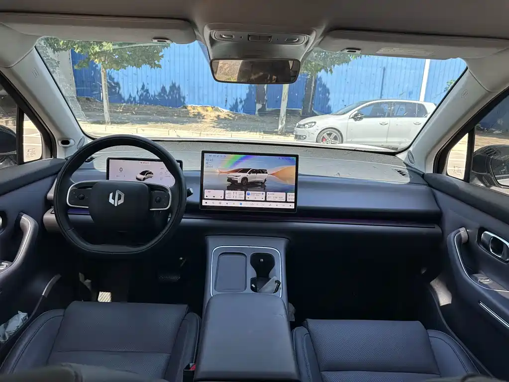 Leapmotor Leapmotor C10 — миниатюра 3