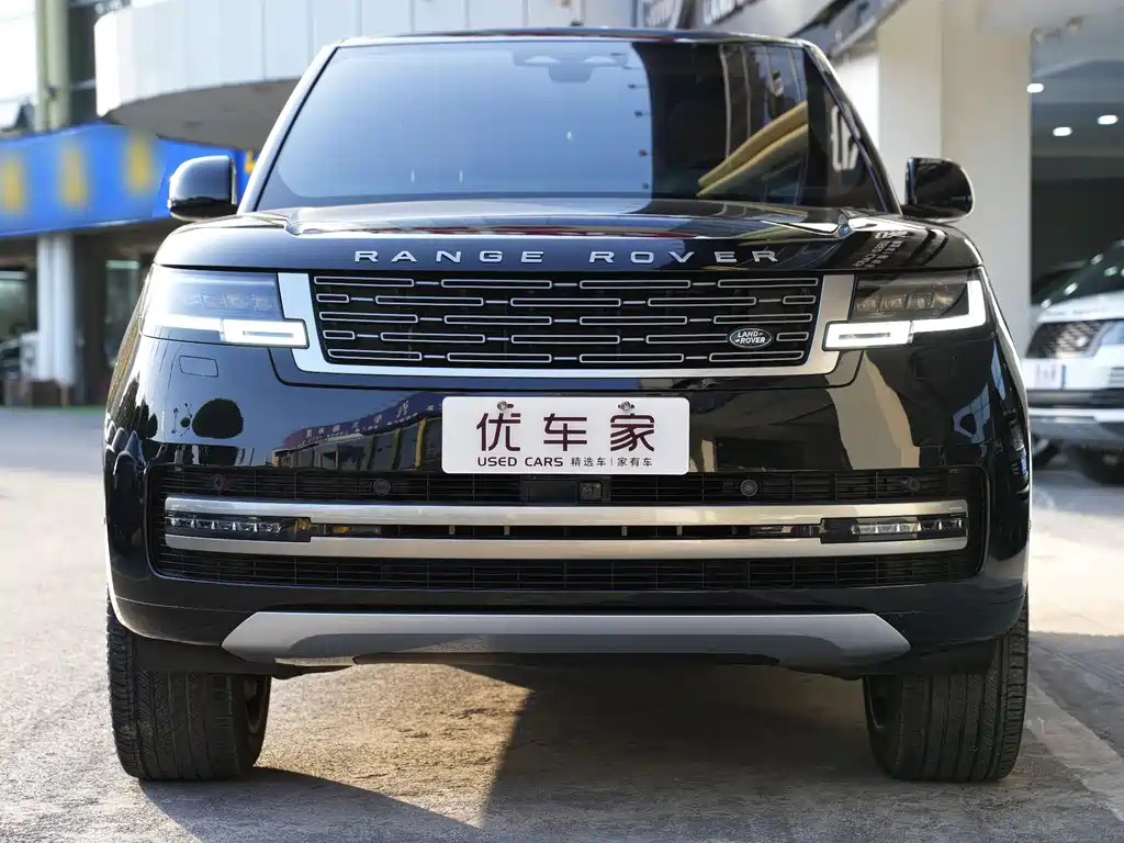 Land Rover Range Rover 2025 3.0 L6 400PS Long Wheelbase