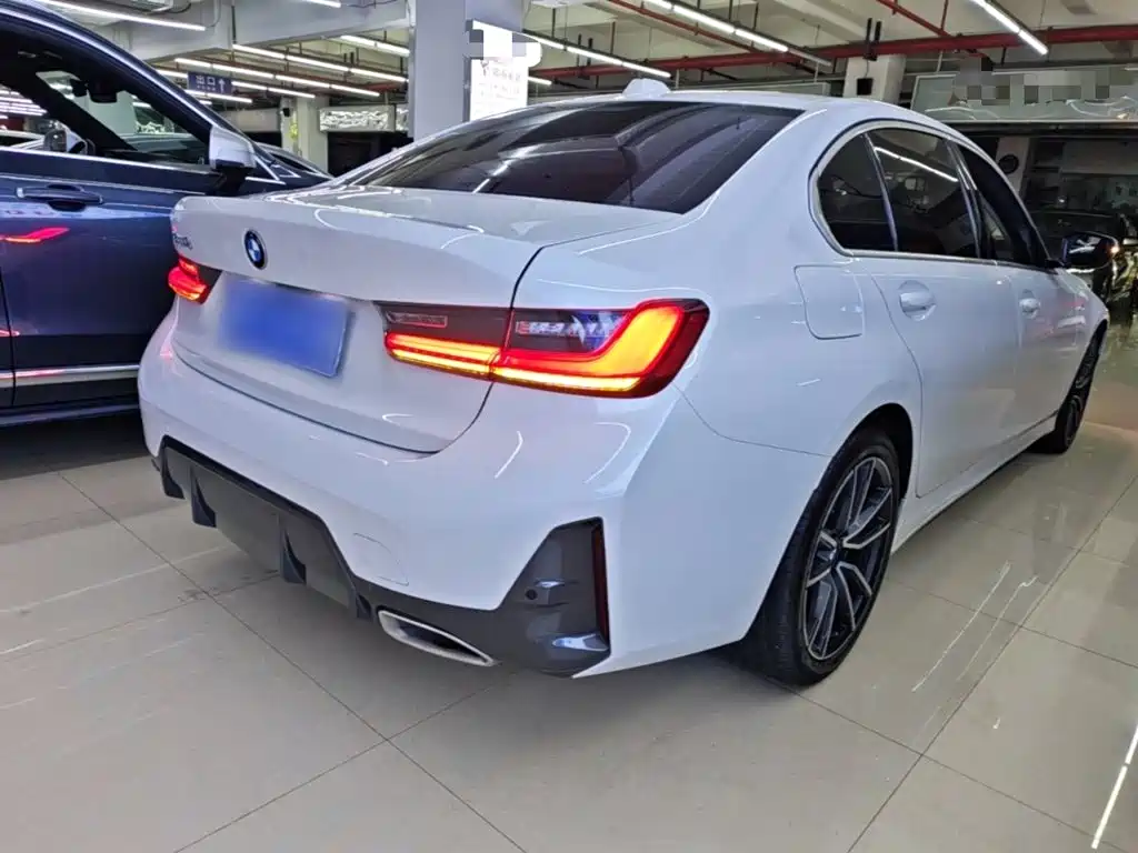 BMW 3 Series — миниатюра 7