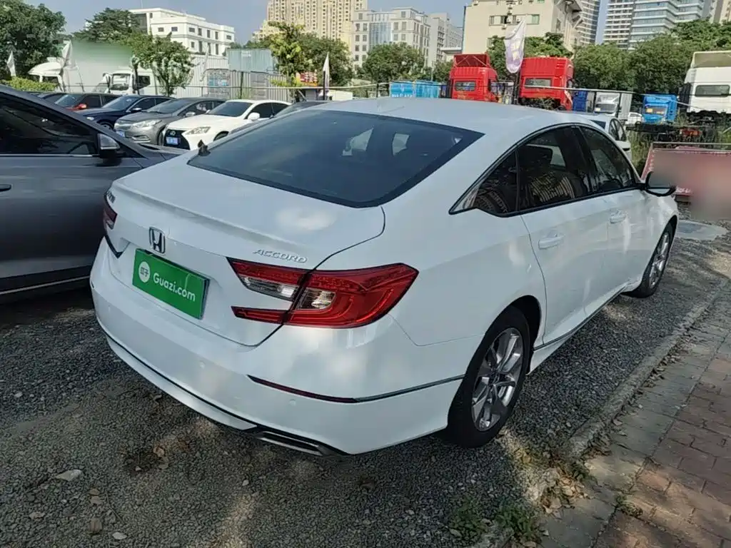 Honda Accord — миниатюра 7