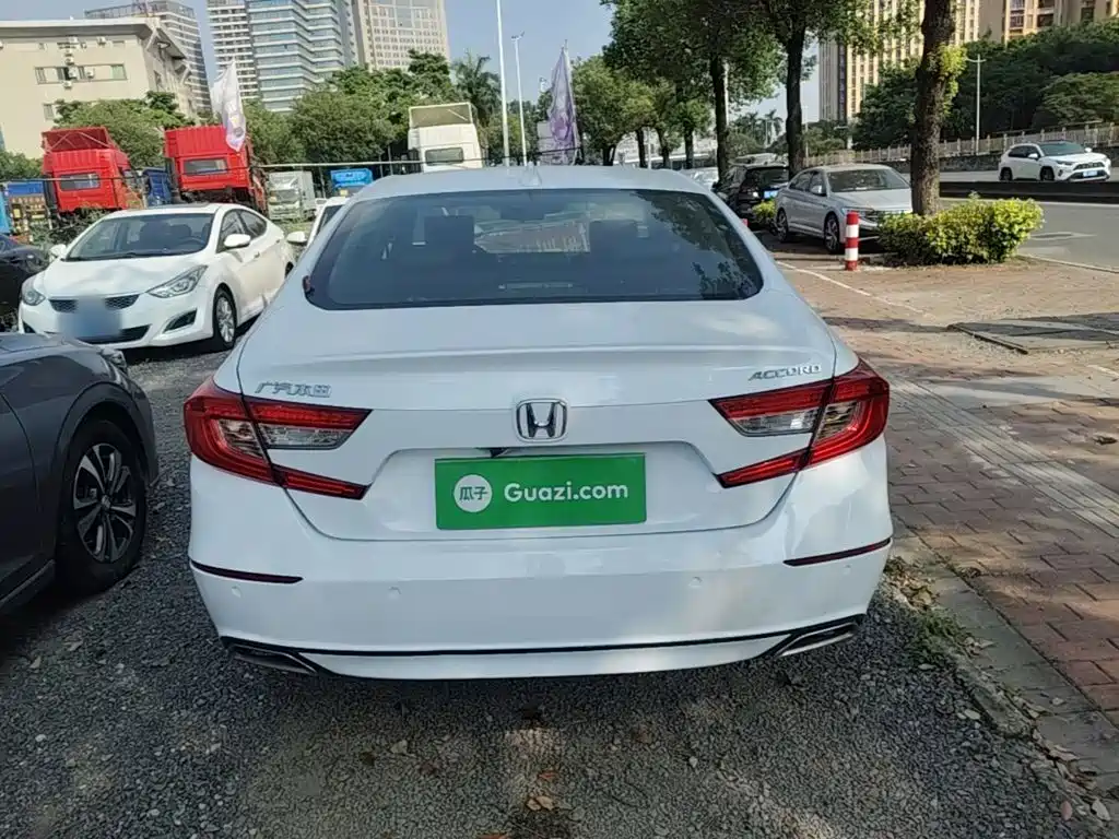 Honda Accord — миниатюра 6