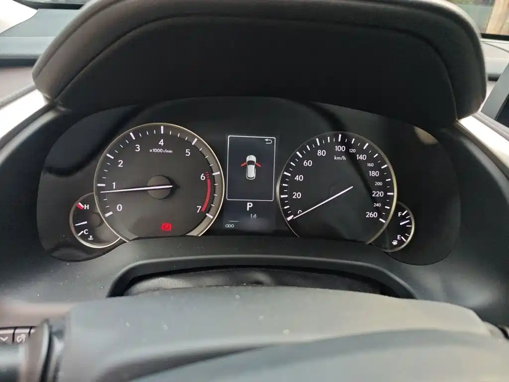 Lexus RX — миниатюра 4