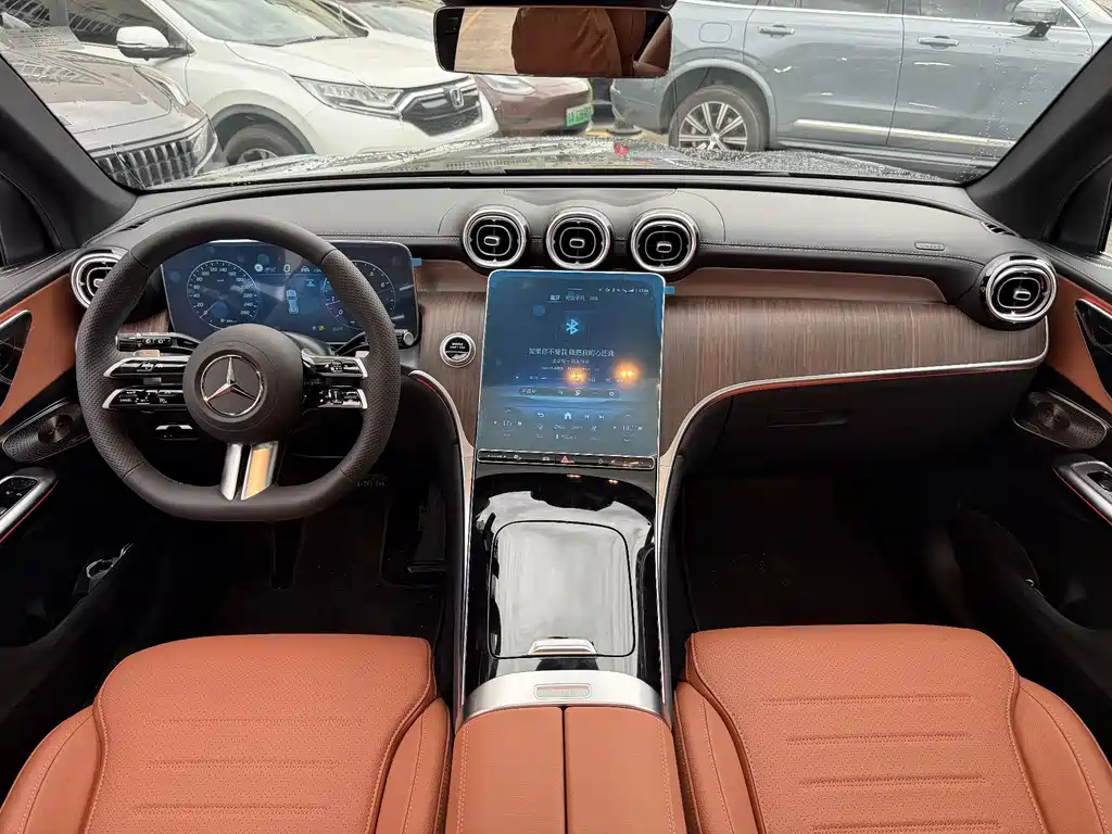 Mercedes-Benz GLC — миниатюра 11