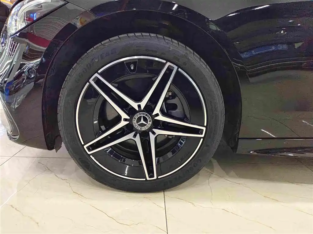 Mercedes-Benz C-Class — миниатюра 10