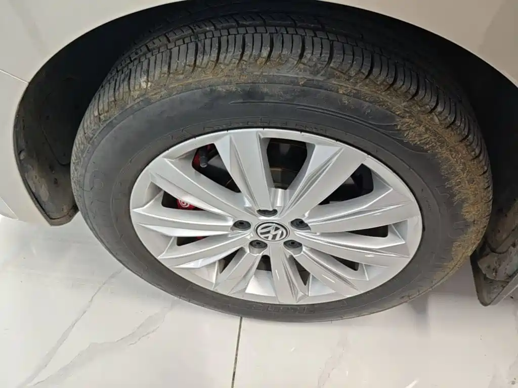 Volkswagen Bora — миниатюра 23