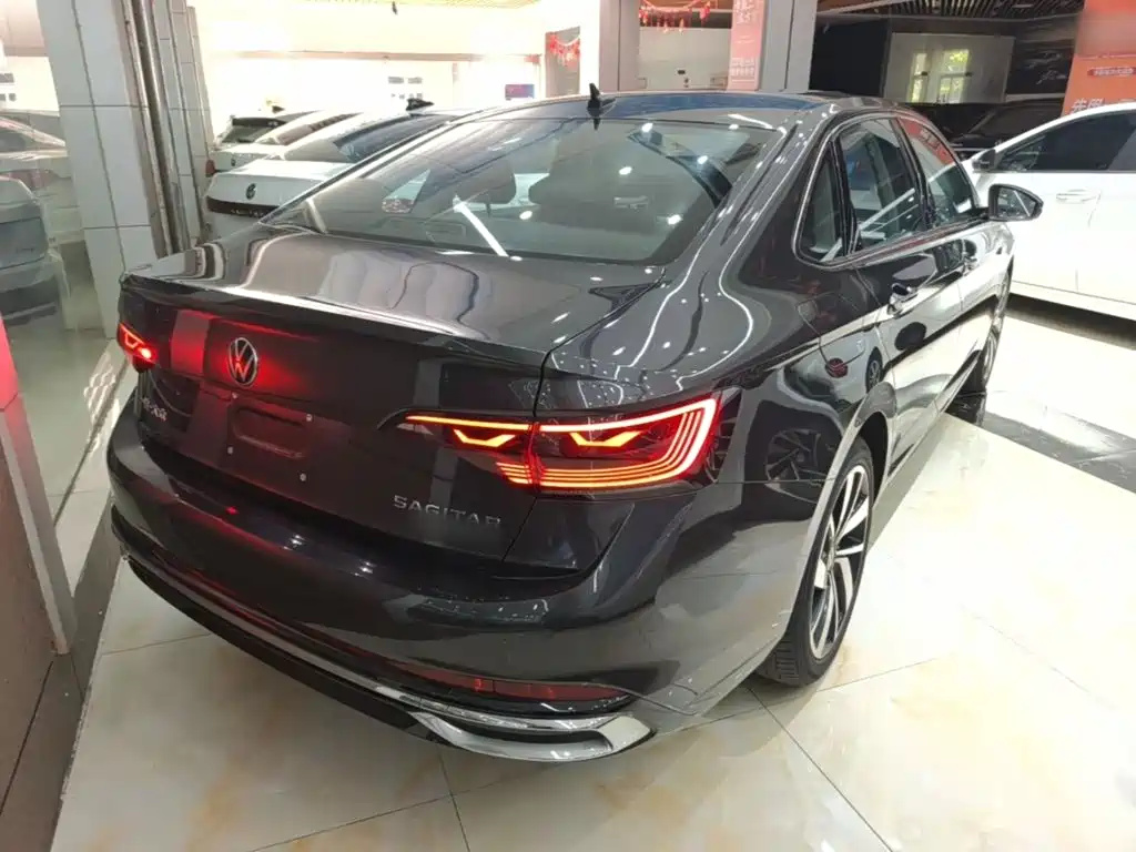 Volkswagen Sagitar — миниатюра 7