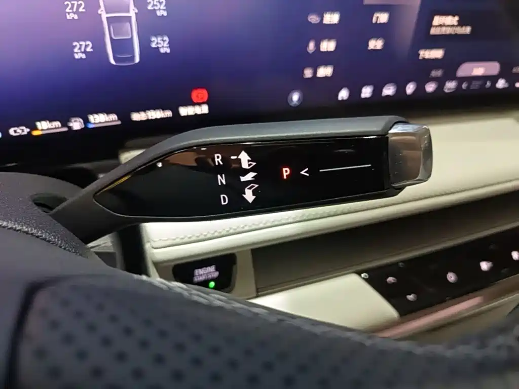 Buick GL8 Hybrid — миниатюра 14