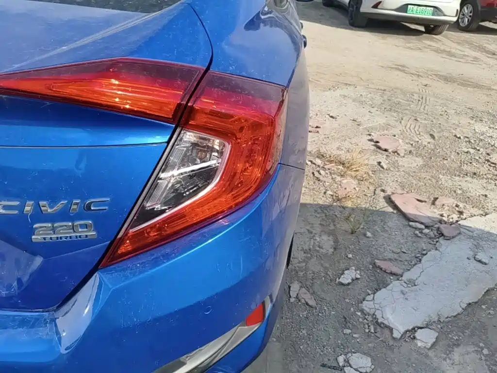 Honda Civic — миниатюра 8