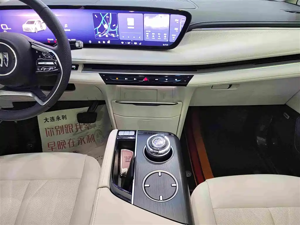 Buick GL8 Hybrid — миниатюра 8