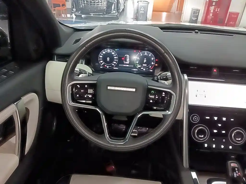 Land Rover Discovery Sport Hybrid — миниатюра 11