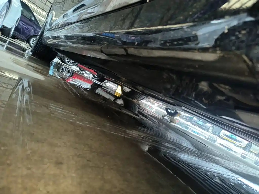 BMW 7 Series — миниатюра 21