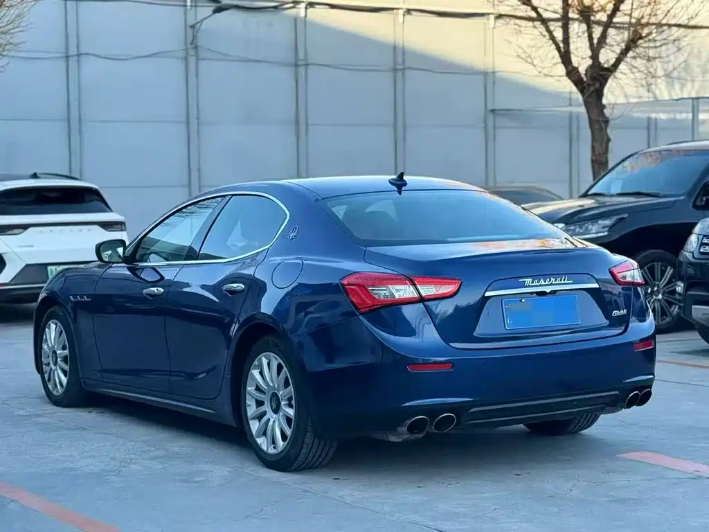 Maserati Ghibli — миниатюра 6