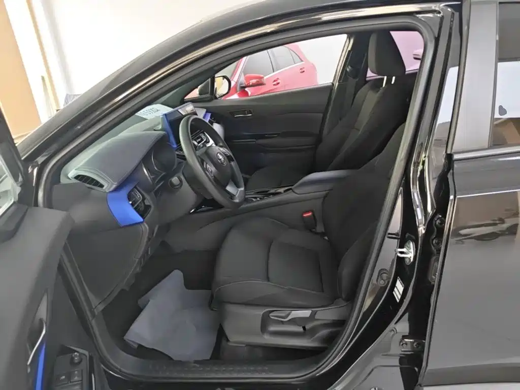 Toyota IZOA — миниатюра 15