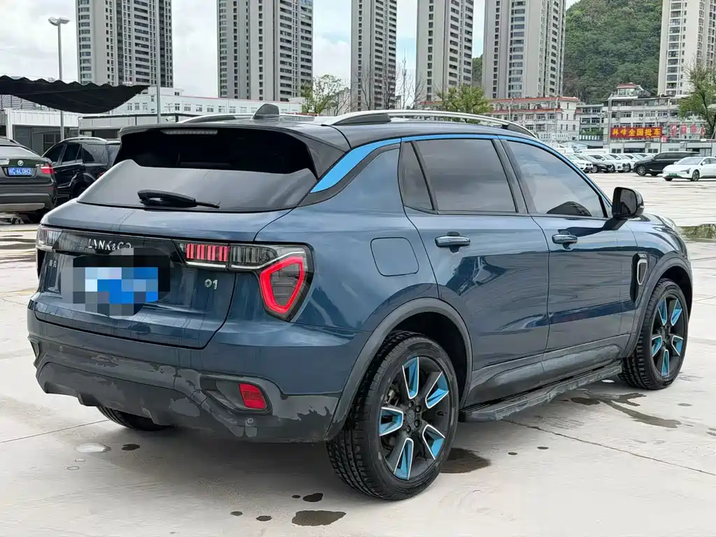 Lynk & Co 01 — миниатюра 7