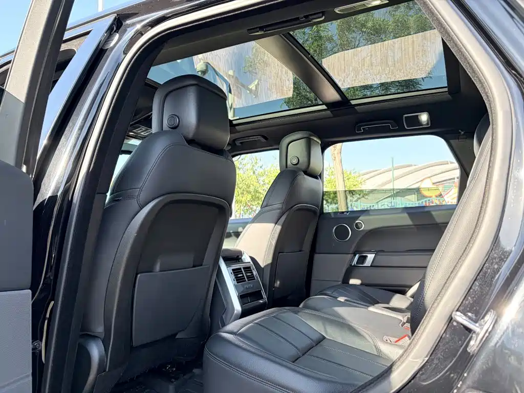Land Rover Sport — миниатюра 6